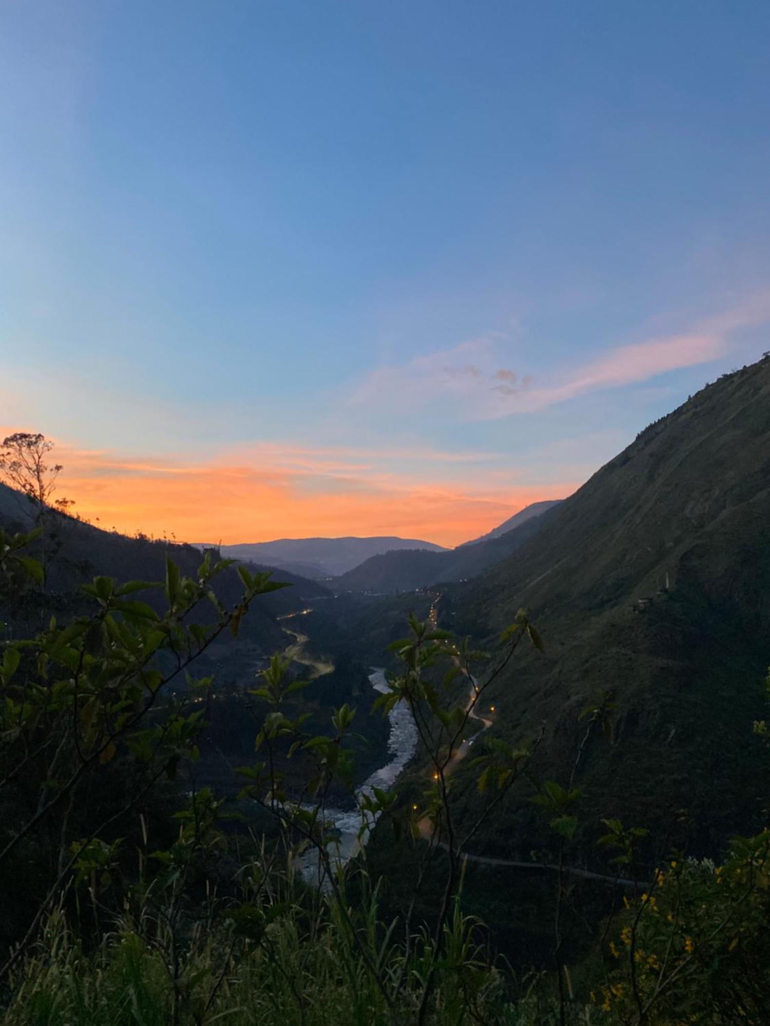 High-End Holiday Cabin - Tungurahua Hot Springs Baños Buitenkant foto